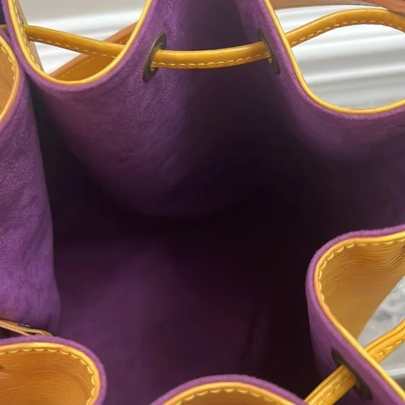 Louis Vuitton Yellow Epi Leather Bucket Shoulder Bag - Picture 15 of 16